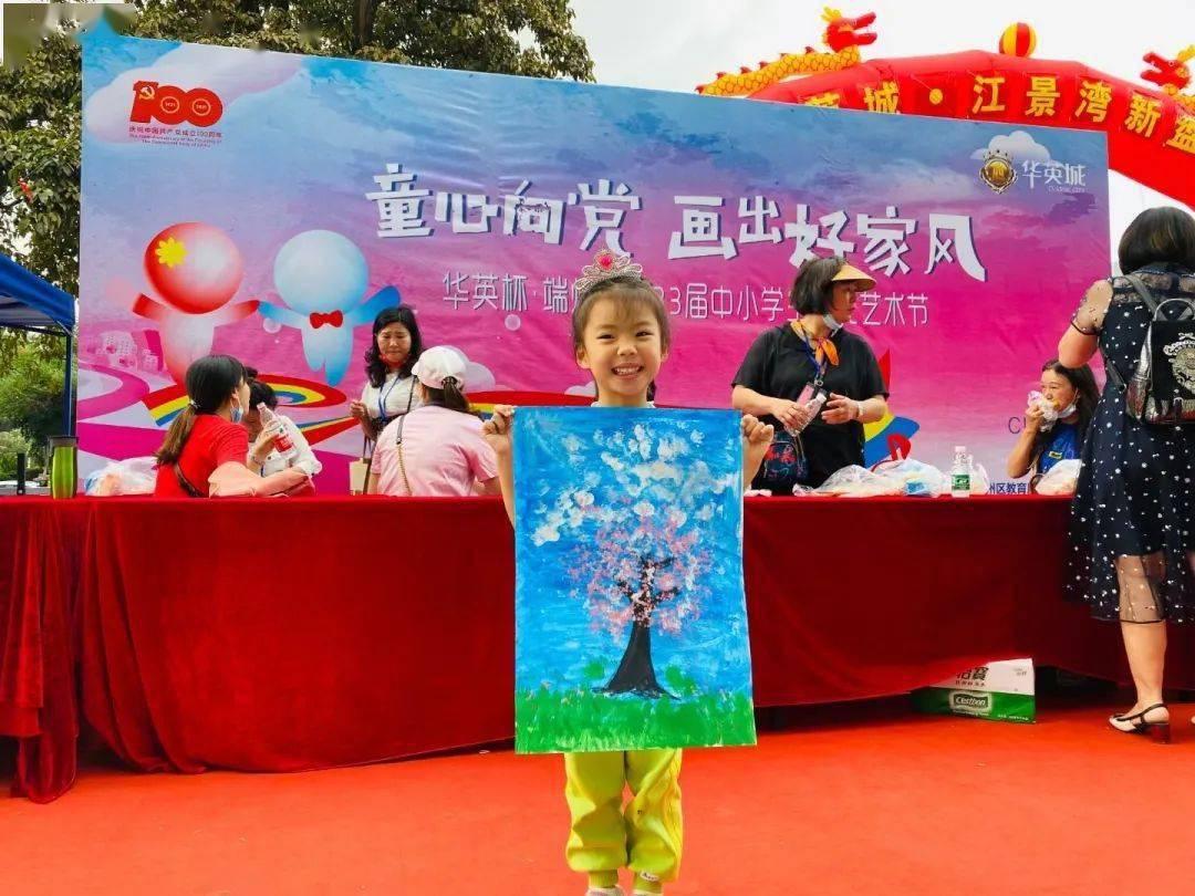 一架伊尔-76运输机在俄罗斯别尔哥罗德州坠毁 机上有65名被俘乌军